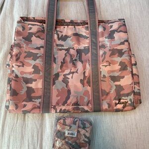 Lug Pink Camo Rover X-Large Carry-All Tote With NEW Wallet